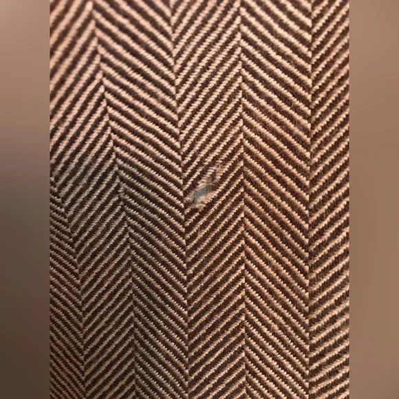 NWT (with flaws) PLEASE SEE PHOTOS FOR FLAWS New Gucci 344993Wool Logo Scarf